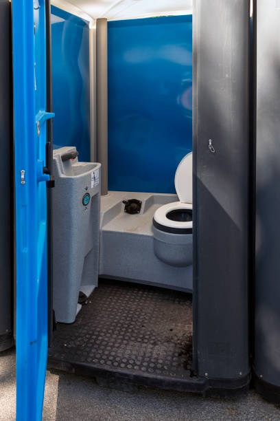 Best Portable restroom trailer rental  in Valparaiso, IN